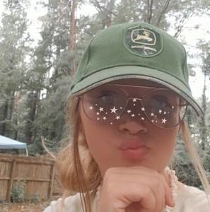 Meet your Posher, Heidi